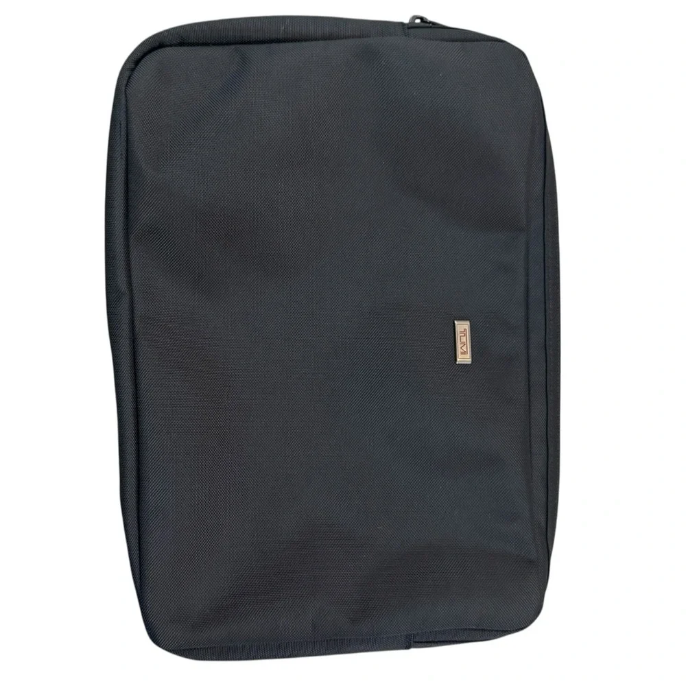 Tumi Classic Black Laptop Cover